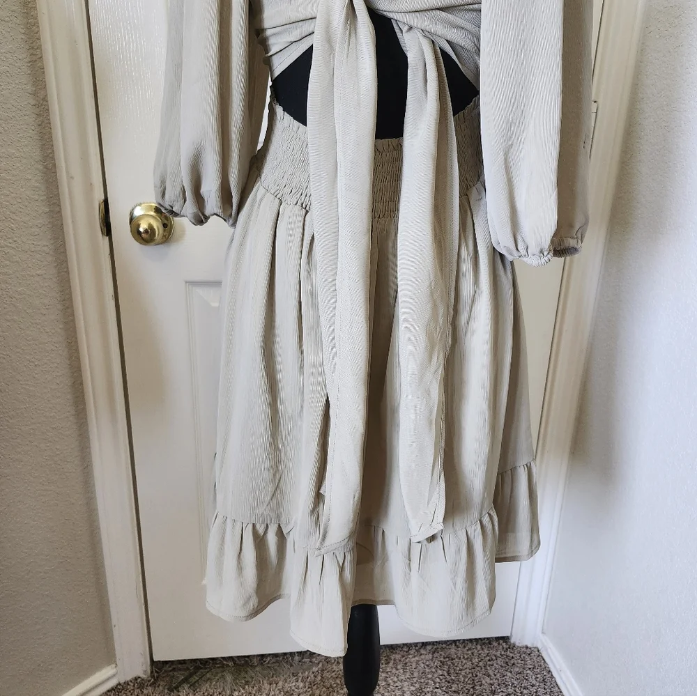 Light Gray Ruffle-Hem Midi Dress - Brand Unspecified